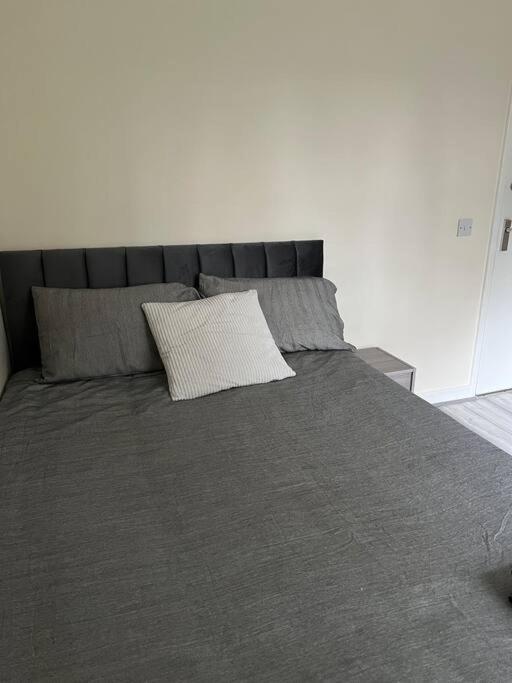 Extra Large House In Woolwich Villa Plumstead  Bagian luar foto